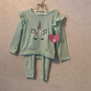 Adorable Girls 2 piece outfit size 4 brand new with tags